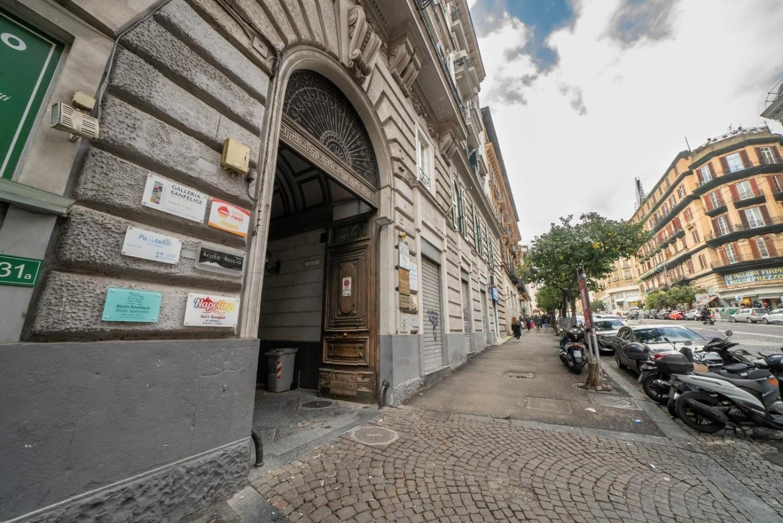 Bovio Boutique Studio Apartment Nápoles Exterior foto